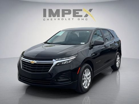 Used 2024 Chevrolet Equinox LS w/ LS Convenience Package FWD image 1