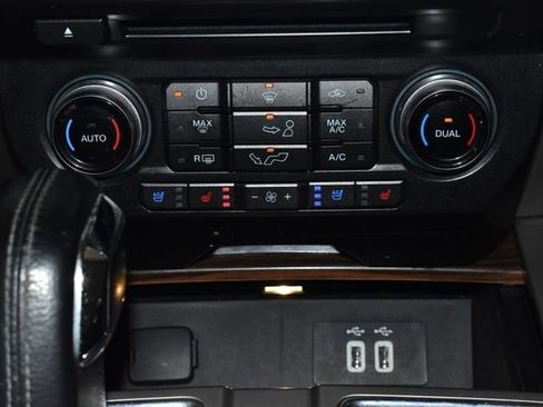 Used 2016 Ford F150 Lariat w/ Equipment Group 502A Luxury image 20