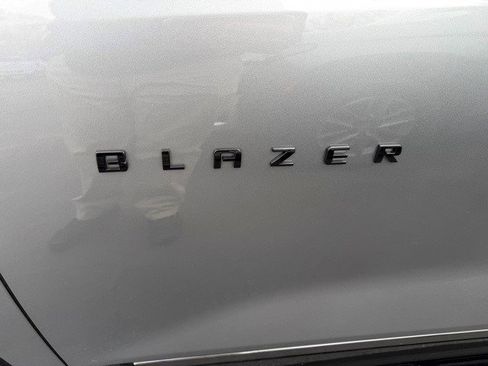 Certified 2025 Chevrolet Blazer RS image 6