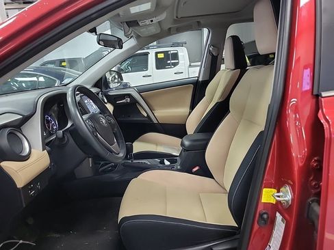 Used 2016 Toyota RAV4 XLE image 7