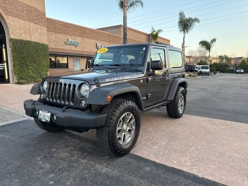 Used 2018 Jeep Wrangler Rubicon w/ Power Convenience Group image 4