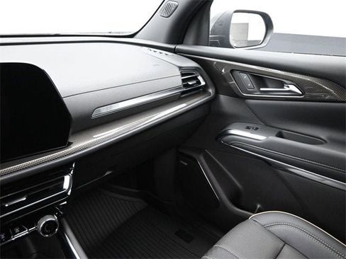 New 2026 Chevrolet Traverse High Country w/ LPO, Floor Liner Package image 23