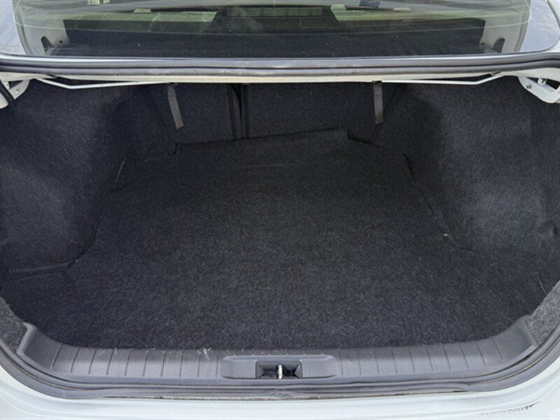 Used 2015 Nissan Altima 2.5 S w/ Power Driver Seat Package FWD image 24