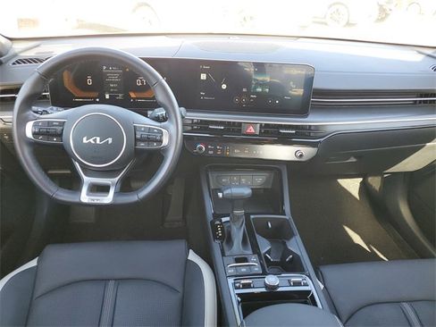 Certified 2025 Kia K5 GT-Line image 7