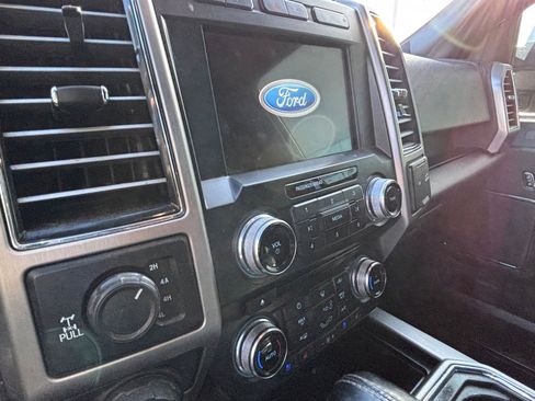 Used 2018 Ford F150 Platinum w/ Equipment Group 701A Luxury AWD/4WD image 9