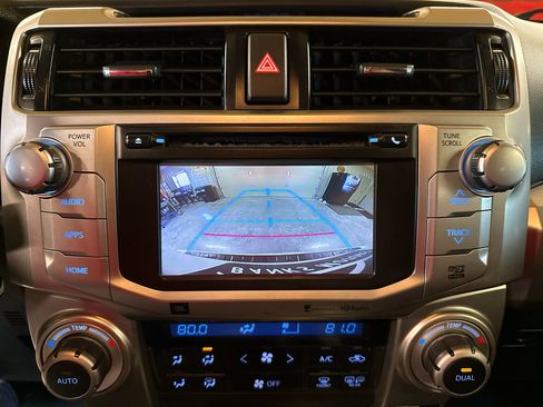 Used 2014 Toyota 4Runner Limited image 12