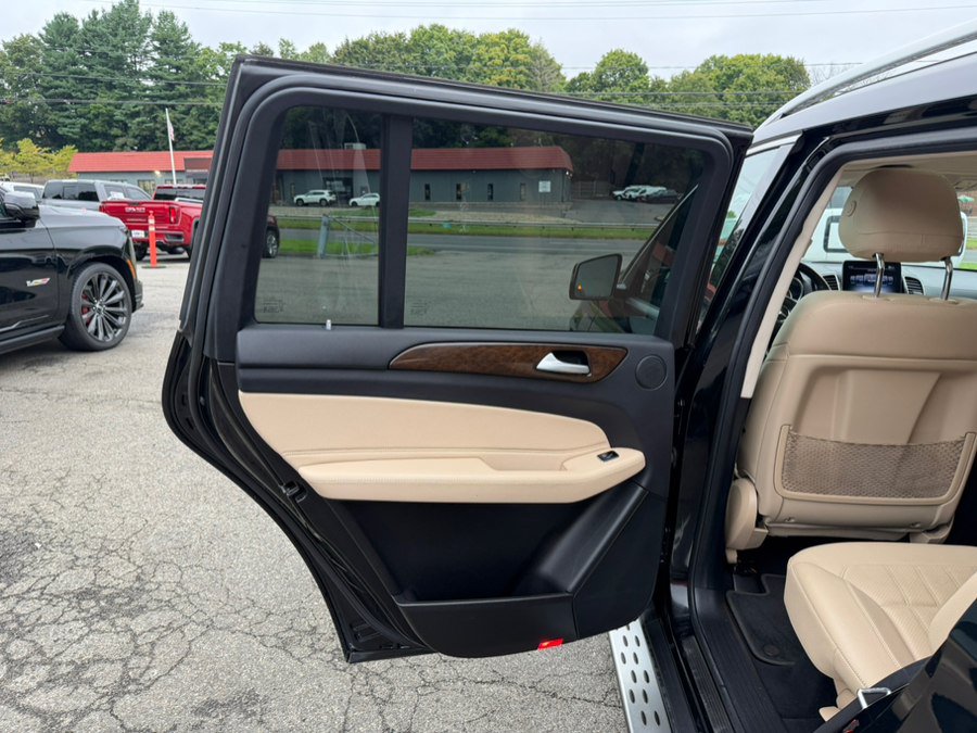 Used 2019 Mercedes-Benz GLS 450 4MATIC image 17