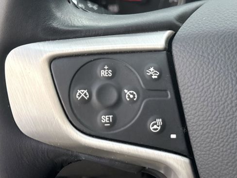 Used 2022 GMC Terrain SLT w/ Tech Package image 26