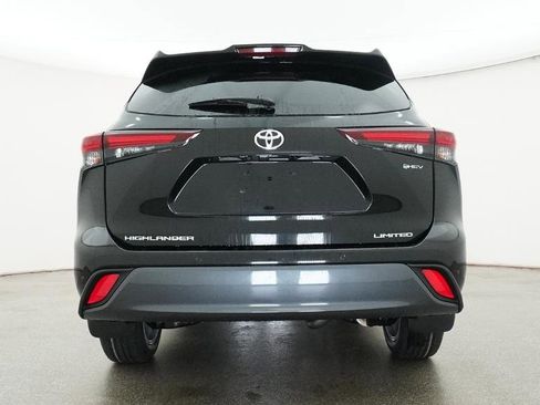 New 2026 Toyota Highlander Limited AWD/4WD image 16