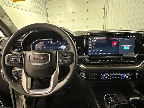 Used 2026 GMC Sierra 1500 Elevation w/ Preferred Package AWD/4WD image 6