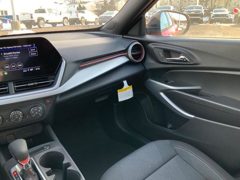 New 2026 Chevrolet Trax RS w/ Driver Confidence Package image 15