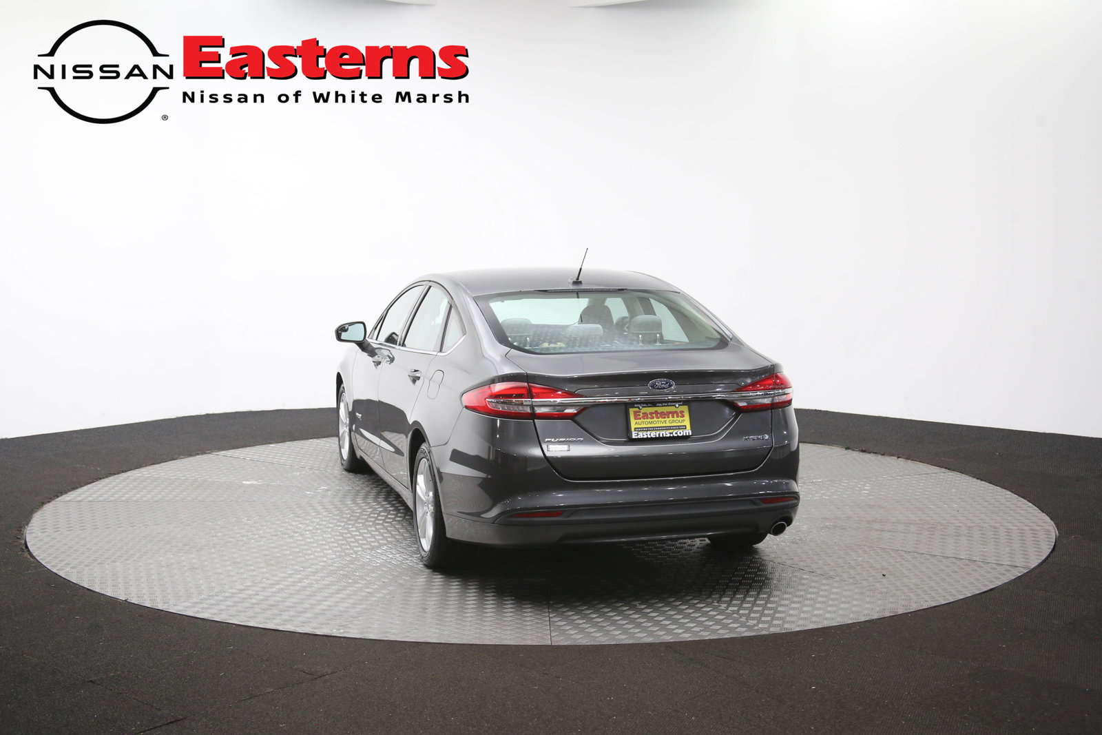 Used 2018 Ford Fusion S FWD image 39