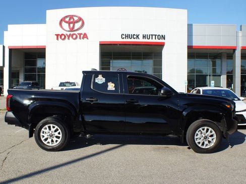 Used 2024 Toyota Tacoma SR image 1