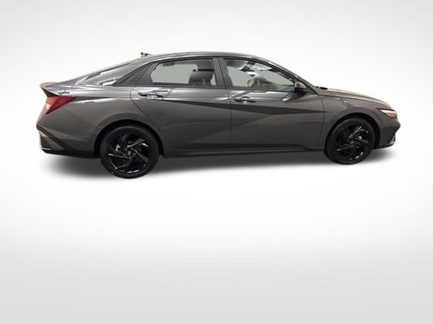 New 2026 Hyundai Elantra Sport FWD image 4