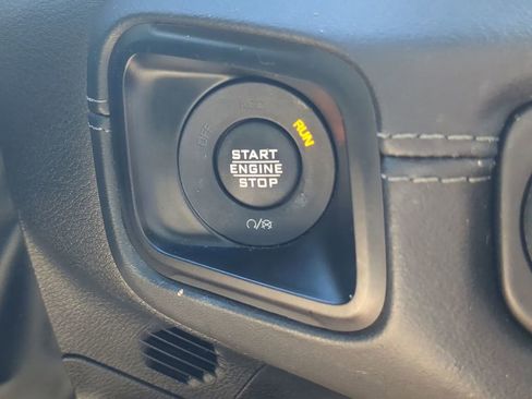 Used 2024 Jeep Wrangler Unlimited Rubicon image 27