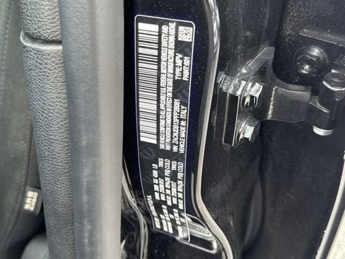 Certified 2023 Jeep Renegade Latitude AWD/4WD image 39