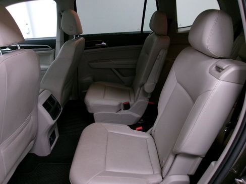Used 2019 Volkswagen Atlas SE AWD/4WD image 9