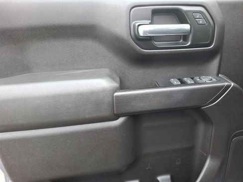 Used 2019 Chevrolet Silverado 1500 Custom Trail Boss w/ Custom Convenience Package image 10