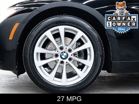 Used 2017 BMW 320i Sedan RWD image 7