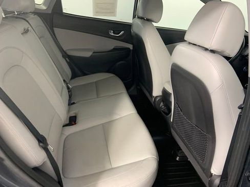 Used 2022 Hyundai Kona Limited AWD/4WD image 13