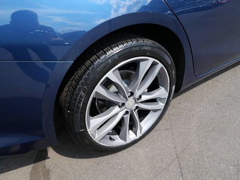 Used 2022 Chevrolet Malibu Premier FWD image 38
