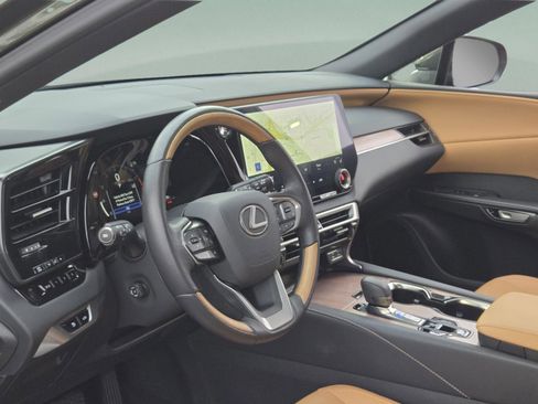 Certified 2025 Lexus RX 350 Premium w/ Accessory Package (Z1) FWD image 16