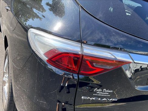 Used 2022 Buick Enclave Premium w/ Experience Buick Package FWD image 28