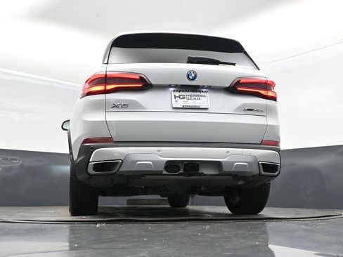 Certified 2022 BMW X5 xDrive45e w/ Premium Package image 44