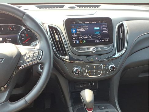 Used 2022 Chevrolet Equinox RS w/ RS Leather Package FWD image 6