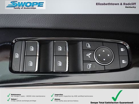 New 2025 Nissan Pathfinder Platinum image 16