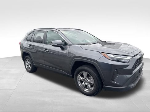 Used 2025 Toyota RAV4 XLE image 34