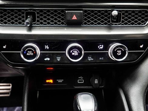 Used 2023 Acura Integra A-Spec image 16