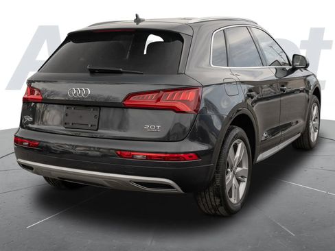 Used 2018 Audi Q5 2.0T Premium Plus image 3