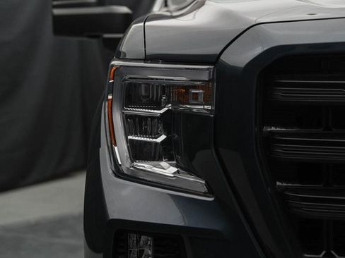 Used 2021 GMC Sierra 1500 Elevation image 4