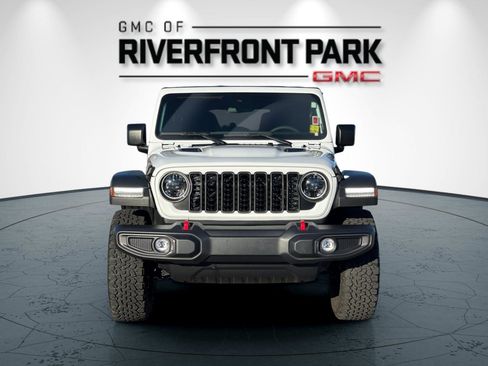 Used 2024 Jeep Wrangler Unlimited Rubicon w/ Convenience Group image 8