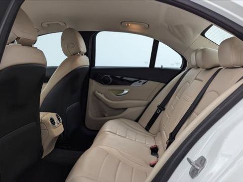 Used 2015 Mercedes-Benz C 300 Sedan image 17