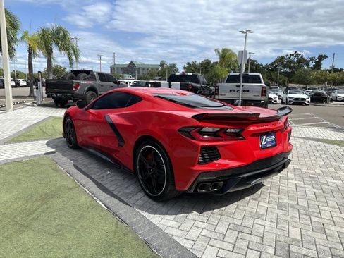 Used 2025 Chevrolet Corvette Stingray Preferred Cpe w/ Stealth Interior Trim Package RWD image 4