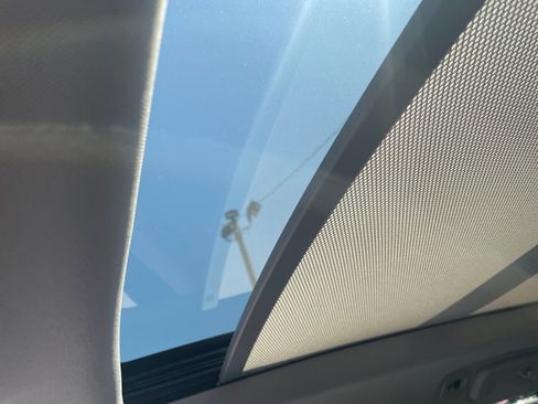 Used 2017 Volvo XC60 T5 Dynamic w/ Preferred Option Package image 14