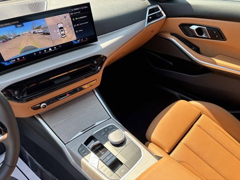 Certified 2025 BMW 330i xDrive Sedan w/ Premium Package image 27