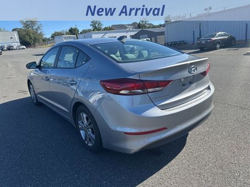 Used 2017 Hyundai Elantra SE w/ SE A/T Tech Package 03 image 4