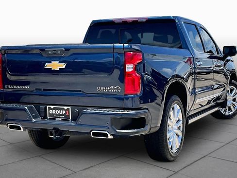 Used 2022 Chevrolet Silverado 1500 High Country w/ High Country Premium Package RWD image 13