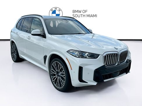 Used 2024 BMW X5 sDrive40i w/ M Sport Package RWD image 1