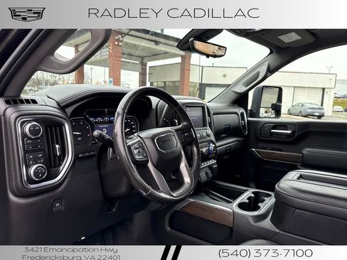 Used 2022 GMC Sierra 3500 Denali w/ Denali Black Diamond Edition image 15