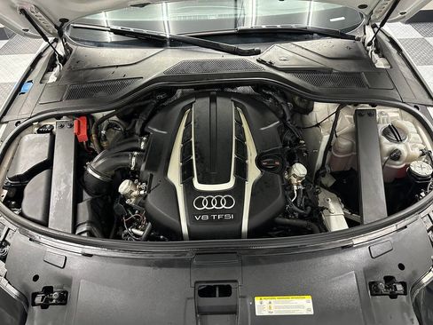 Used 2013 Audi A8 4.0T w/ Convenience Pkg image 28