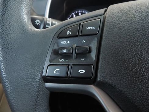 Used 2021 Hyundai Tucson SEL FWD image 28