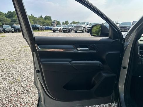 Used 2025 GMC Terrain Elevation AWD/4WD image 23