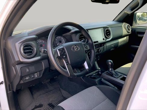 Certified 2023 Toyota Tacoma TRD Sport AWD/4WD image 17