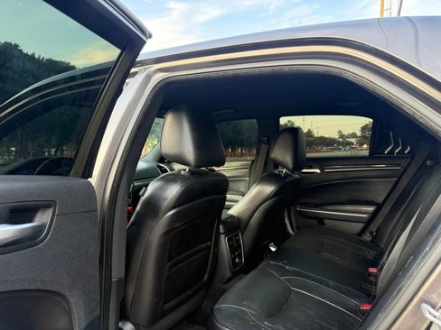 Used 2013 Chrysler 300 C RWD image 13