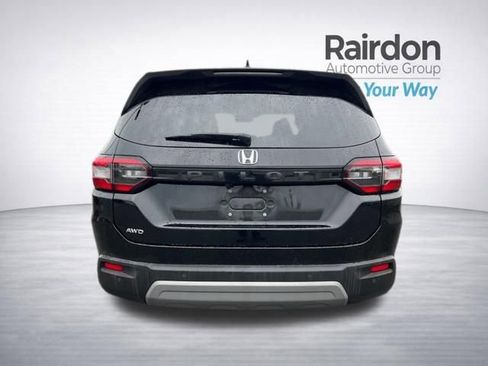 Used 2025 Honda Pilot EX-L image 8