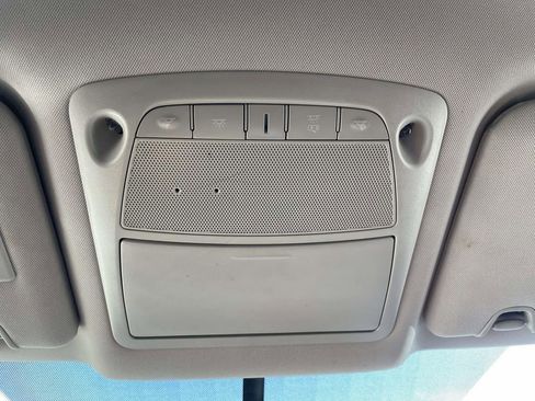 Used 2018 Nissan Rogue SV image 30